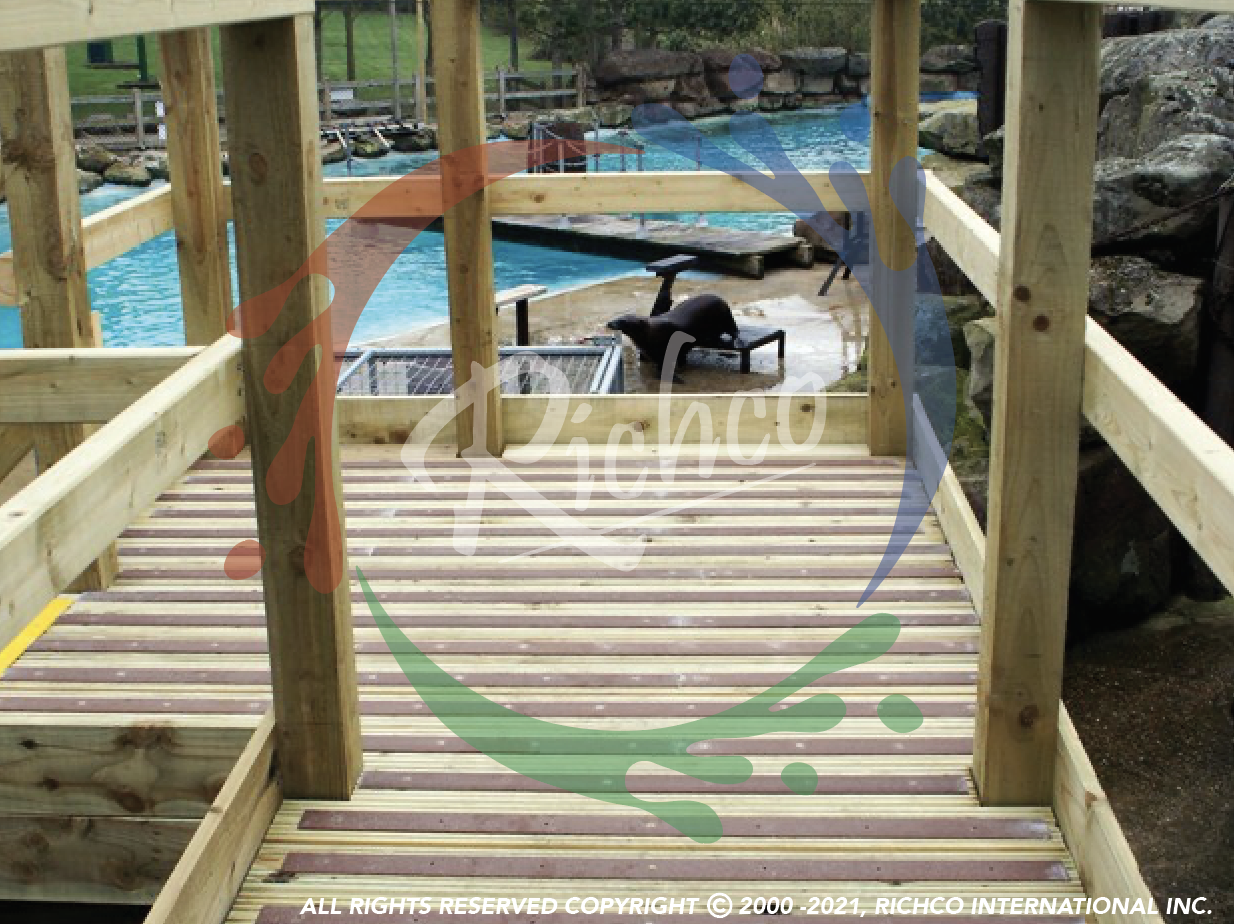 Richco Flooring at Chessington World of Adventures - Seal Enclosure - Dino Grip Non-Slip Products 
